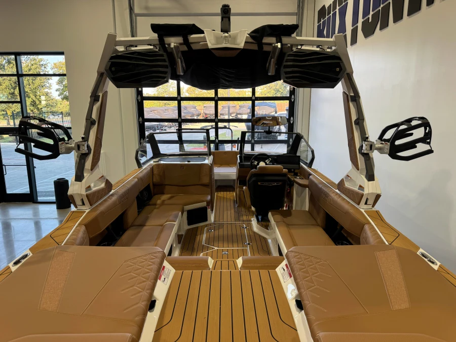 2027-nautique-s23-146855-image9