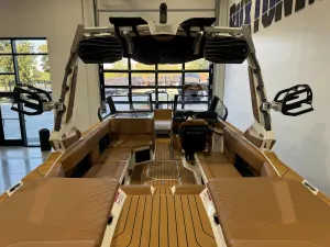 2027-nautique-s23-146855-image9