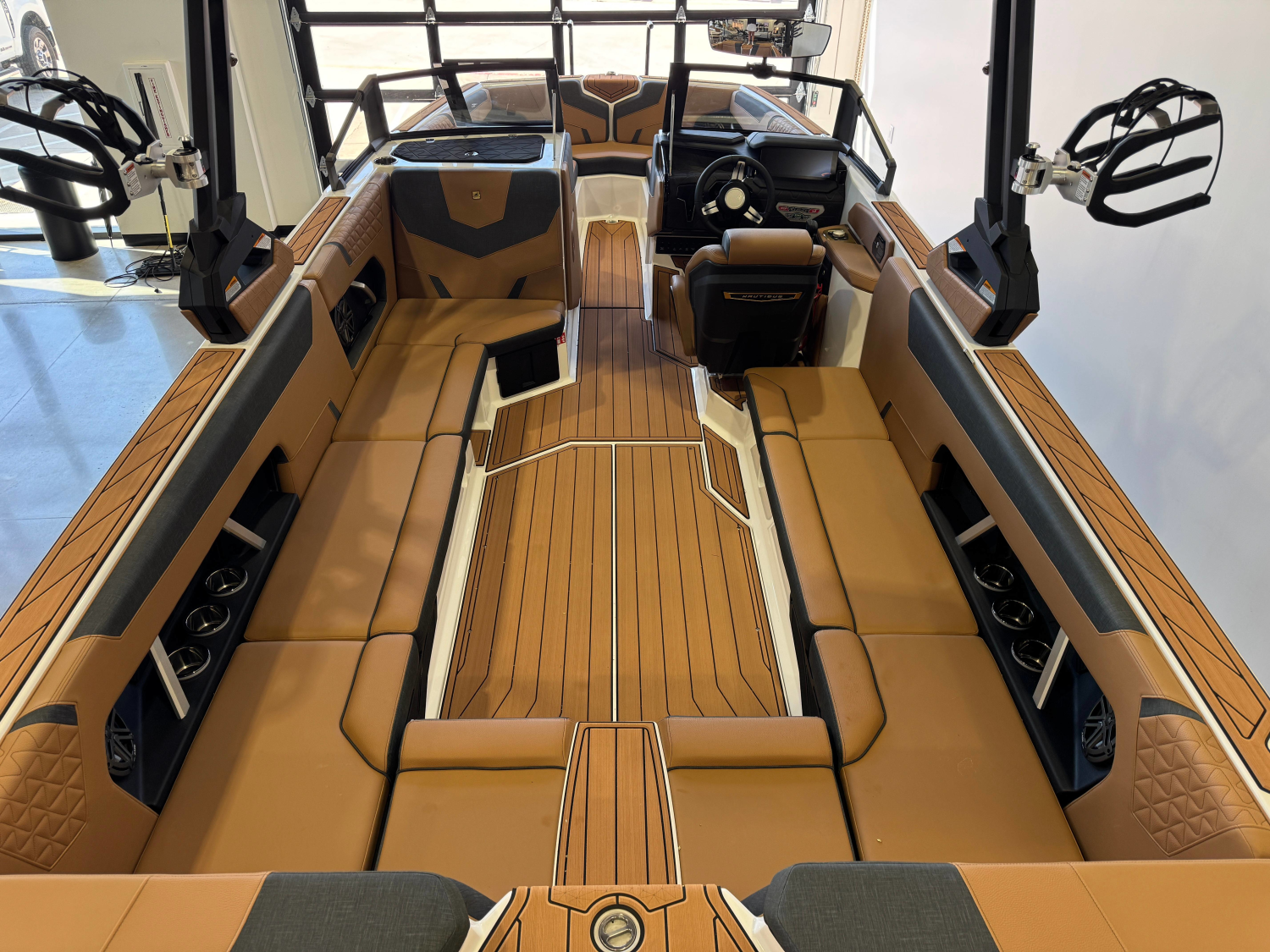 2027 Nautique Super Air Nautique GS24