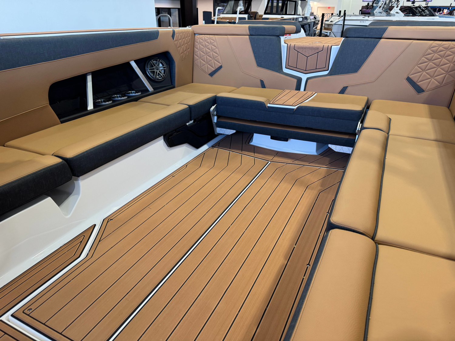2027 Nautique Super Air Nautique GS24