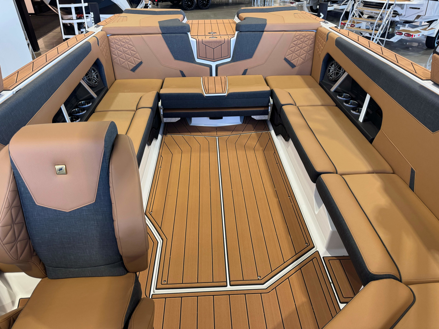 2027 Nautique Super Air Nautique GS24