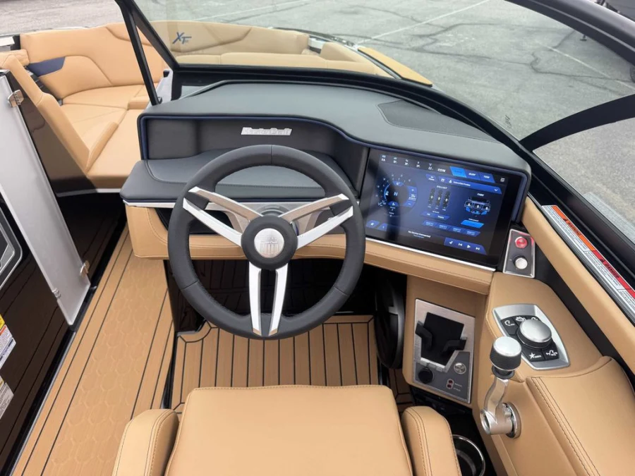 2027-mastercraft-xt22-146862-image13