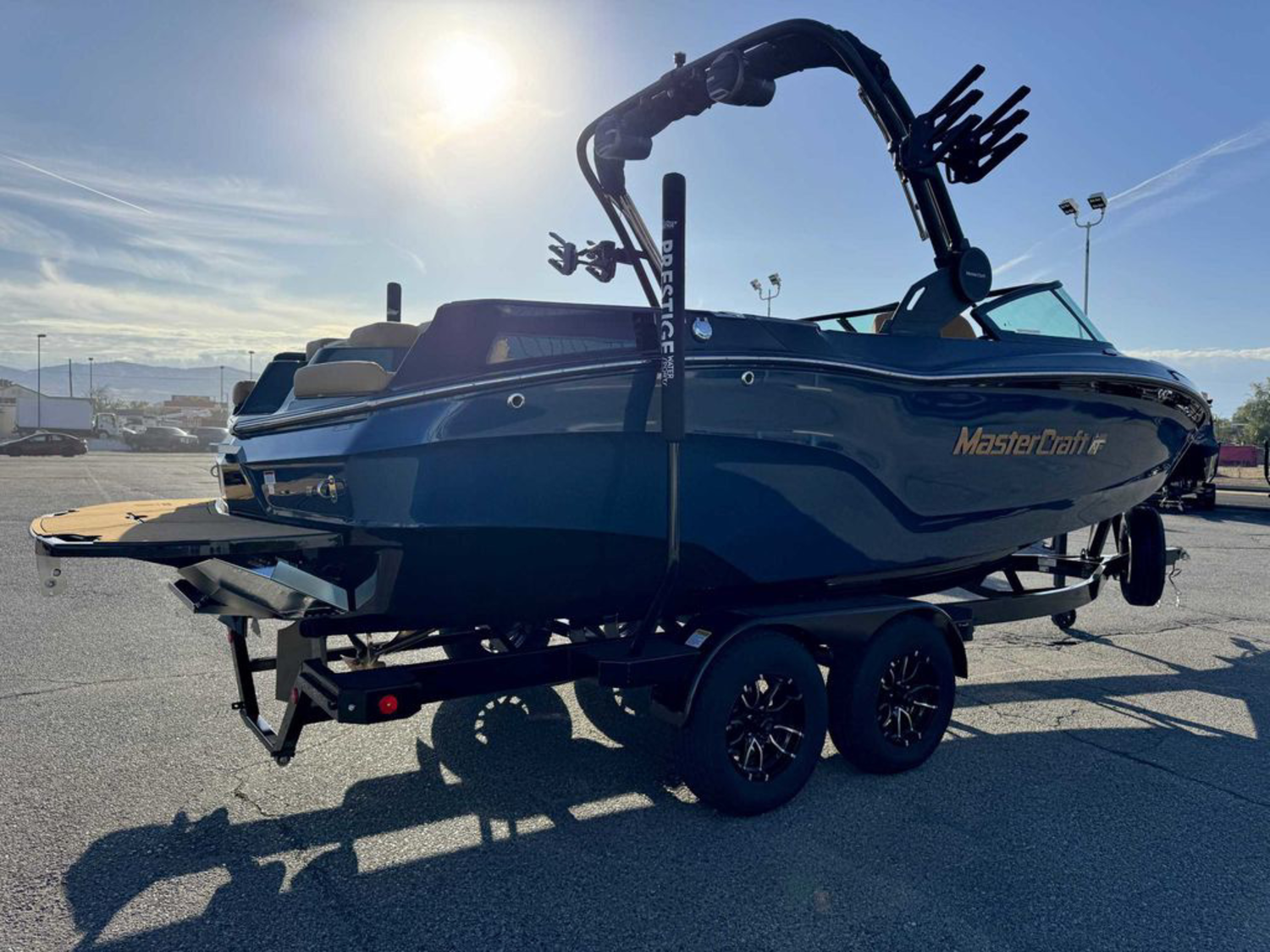 2027 Mastercraft XT22
