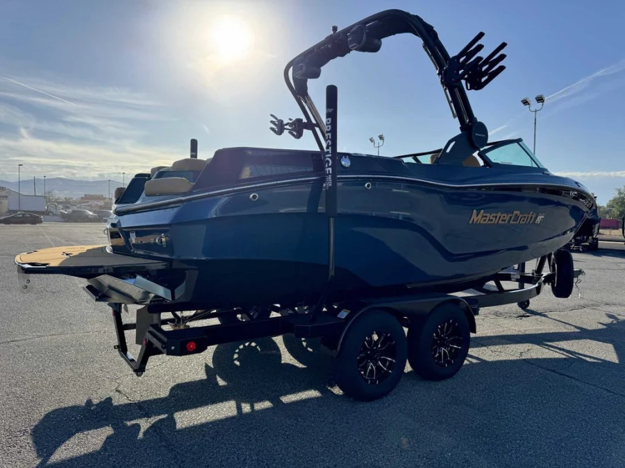 2027-mastercraft-xt22-146862-image6