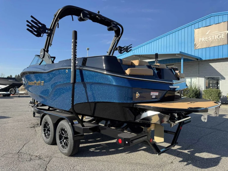 2027-mastercraft-xt22-146862-image8