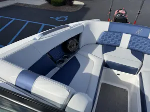 2019-mastercraft-x24-146865-image10