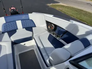 2019-mastercraft-x24-146865-image11