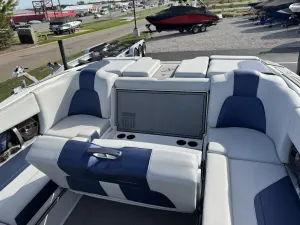 2019-mastercraft-x24-146865-image16