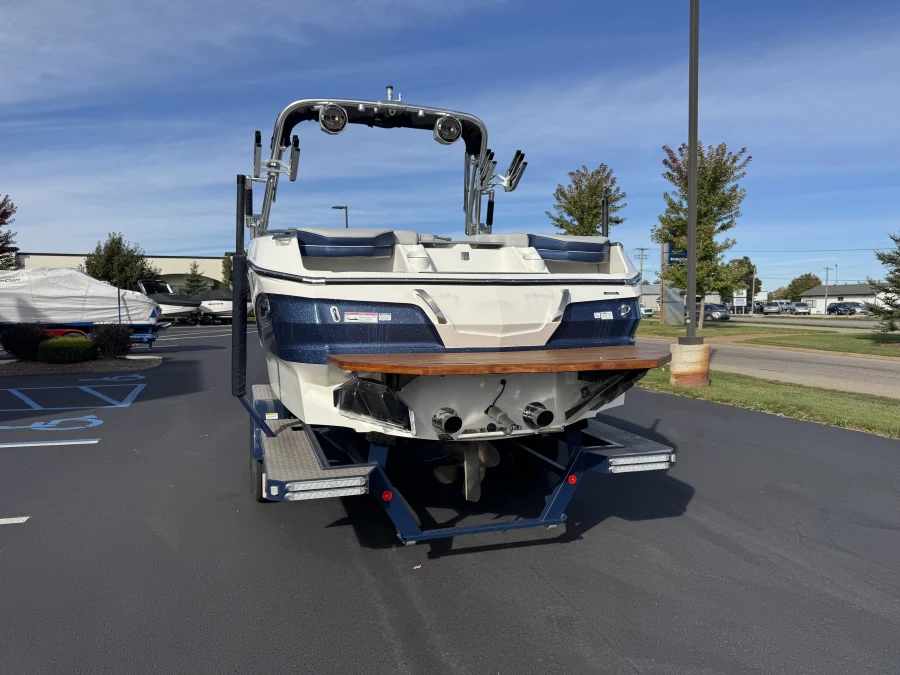2019-mastercraft-x24-146865-image4