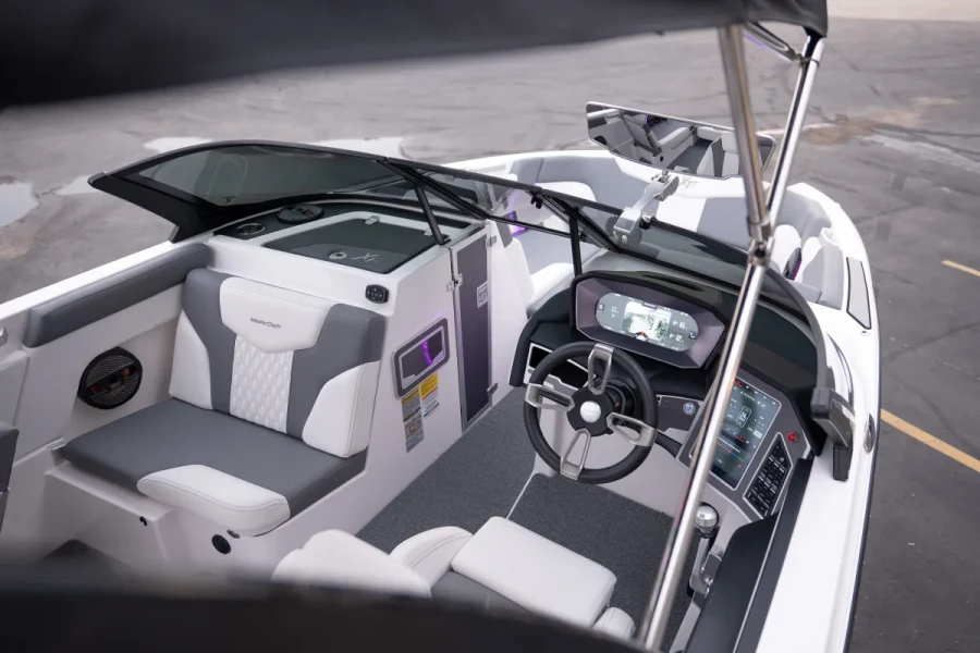 2024-mastercraft-xt24-146875-image12.webp