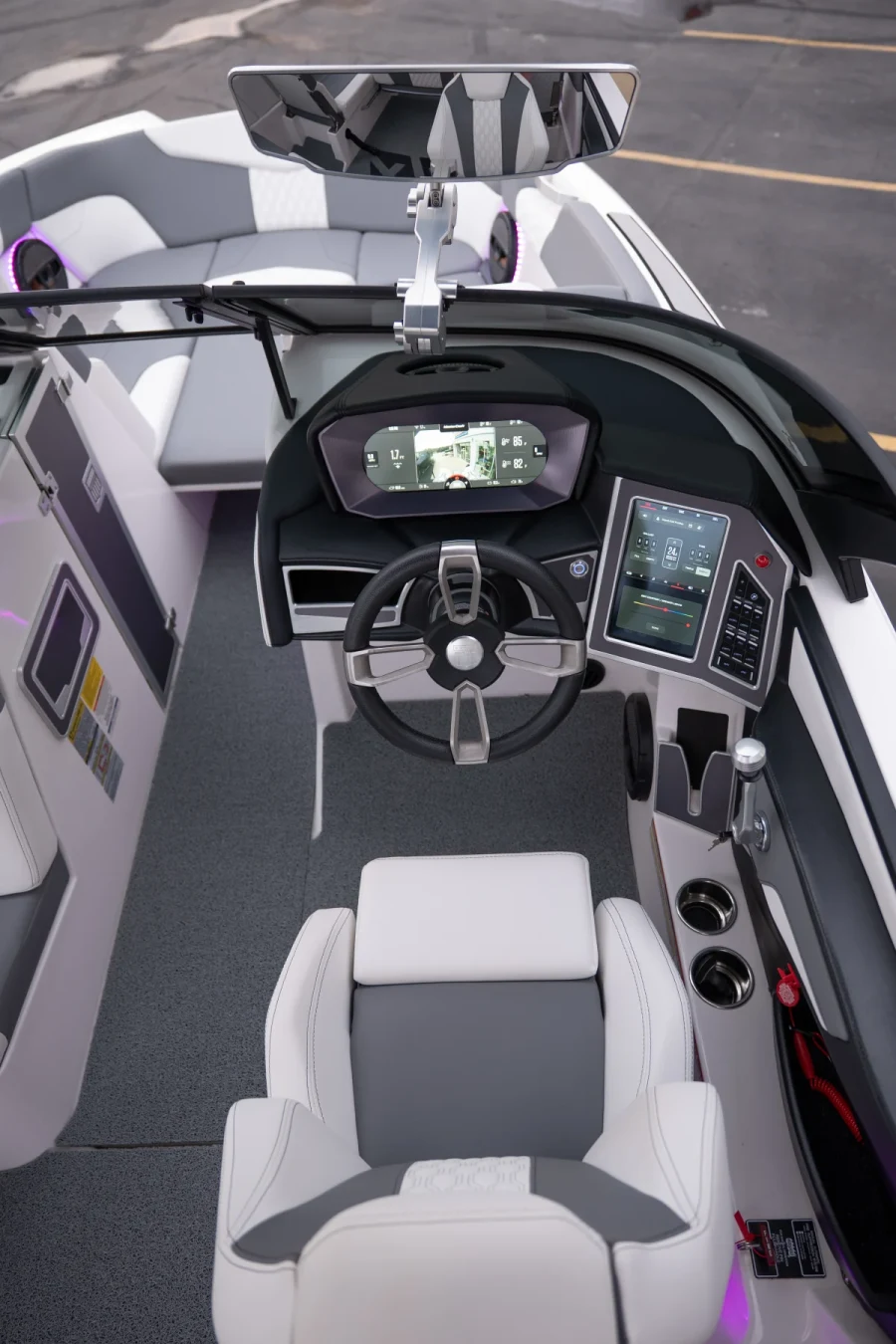 2024-mastercraft-xt24-146875-image19.webp