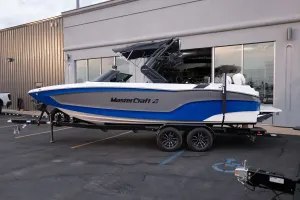 2024-mastercraft-xt24-146875-image2.webp