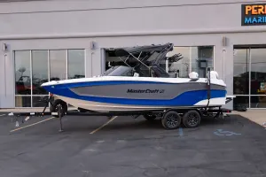 2024-mastercraft-xt24-146875-image3.webp