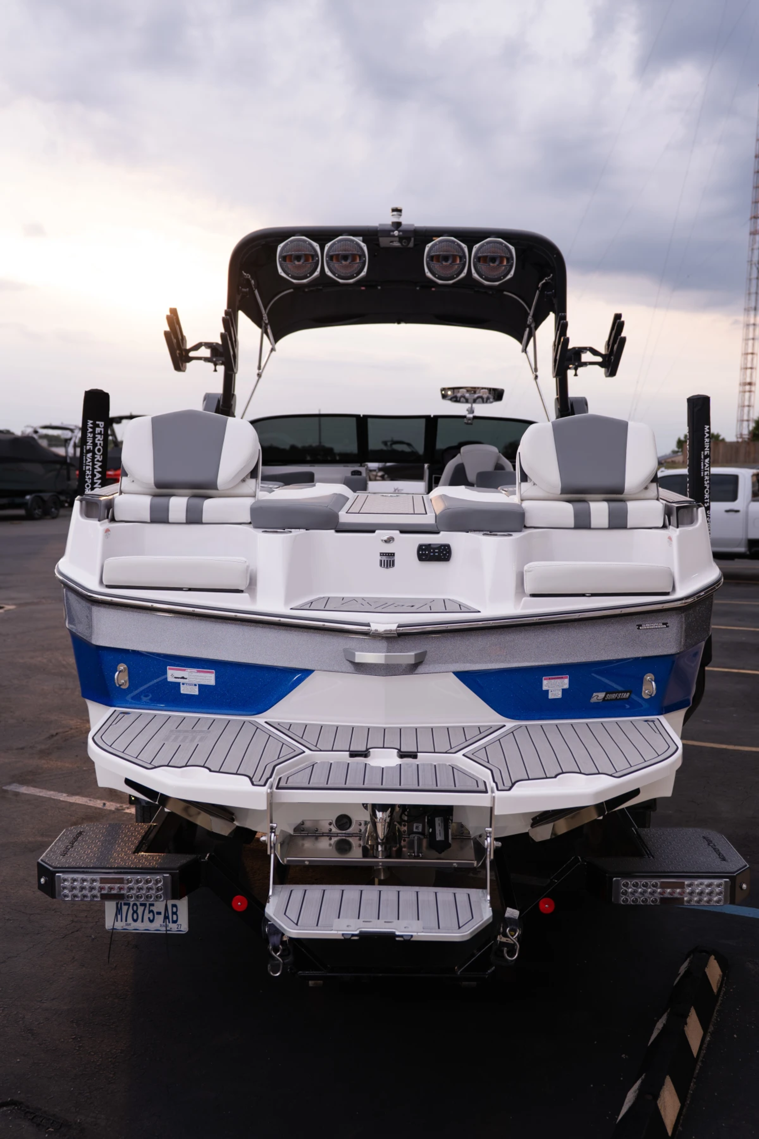 2024 MASTERCRAFT XT24 FULLY LOADED 1 OWNER 