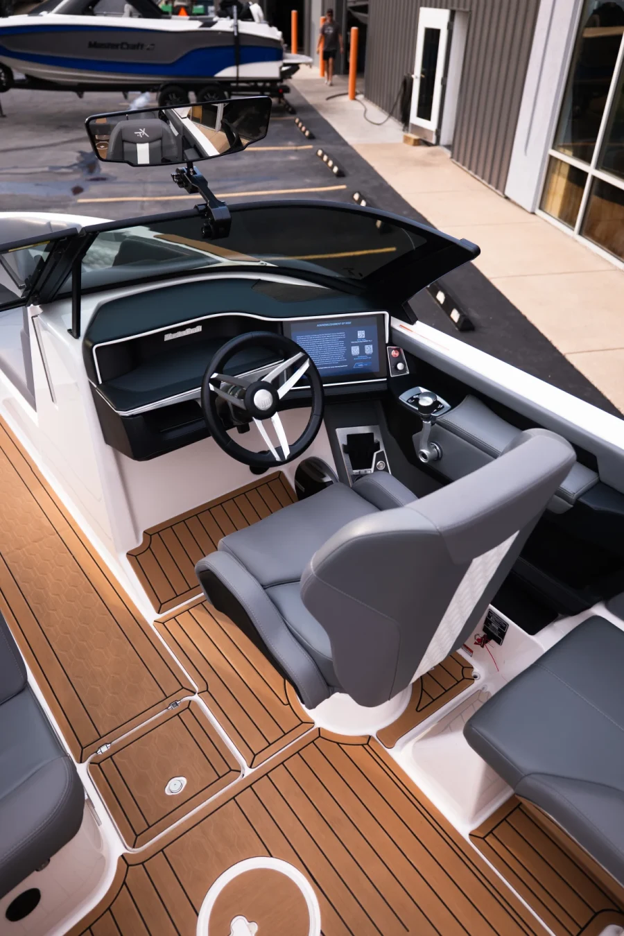 2026-mastercraft-xt24-146876-image13.webp