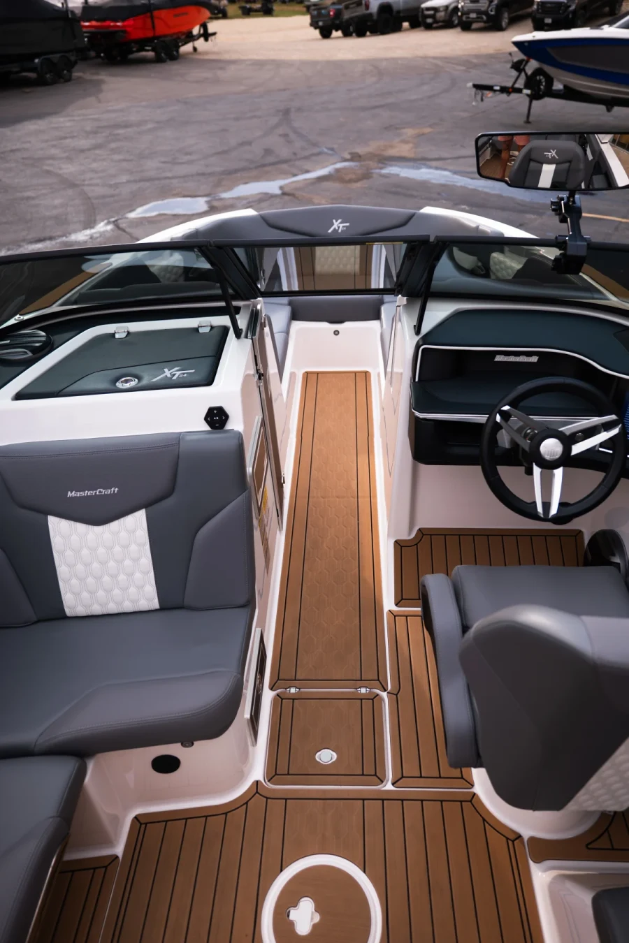 2026-mastercraft-xt24-146876-image16.webp
