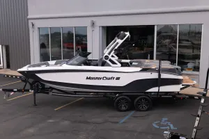 2026-mastercraft-xt24-146876-image2.webp