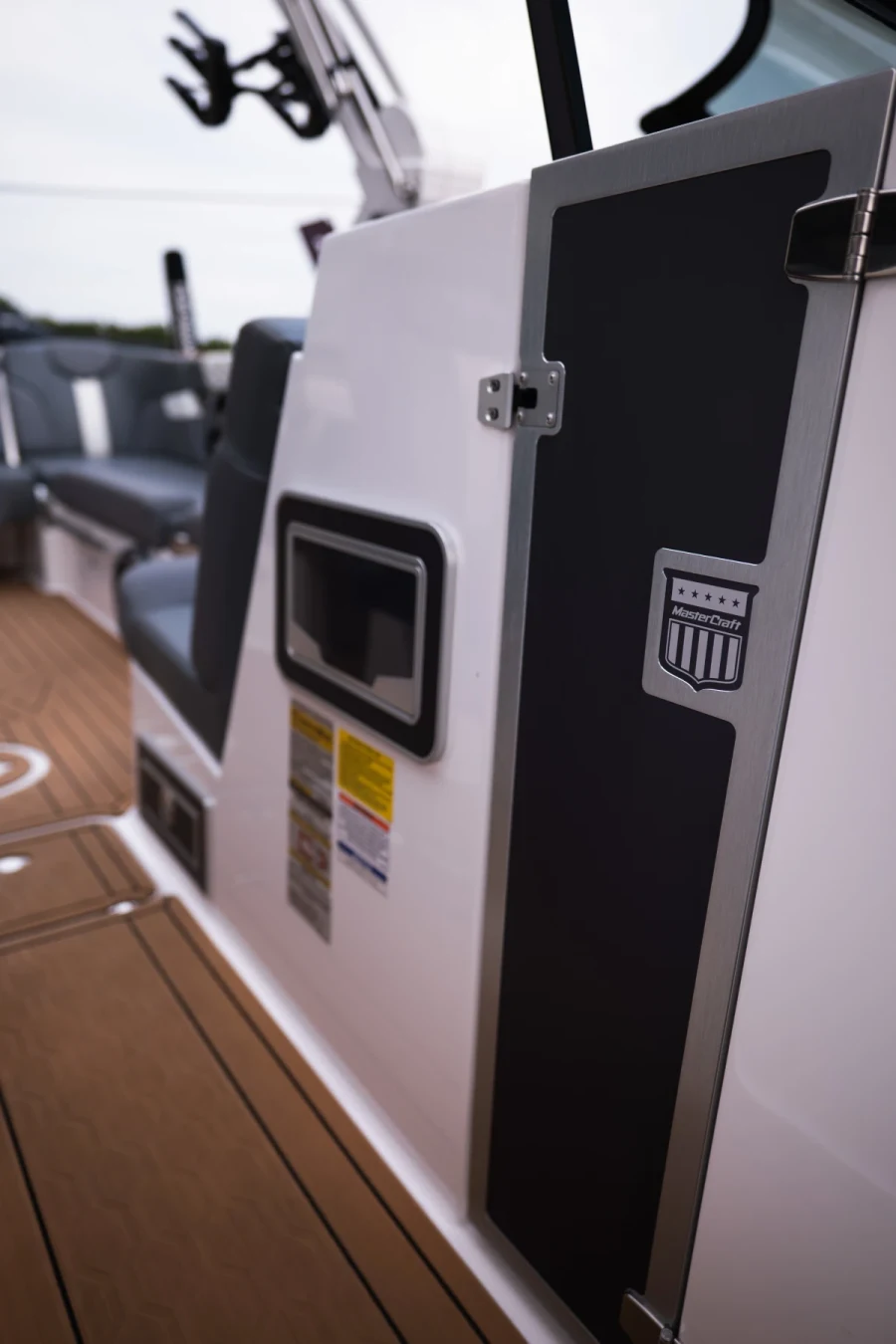 2026-mastercraft-xt24-146876-image23.webp