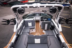 2026-mastercraft-xt24-146876-image27.webp
