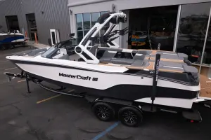 2026-mastercraft-xt24-146876-image4.webp