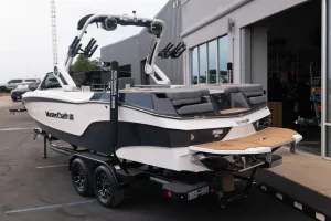 2026-mastercraft-xt24-146876-image6.webp