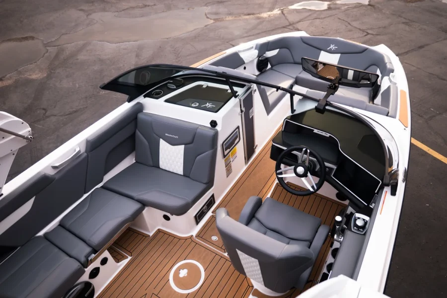 2026-mastercraft-xt24-146876-image9.webp