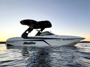 2019 MALIBU 21 MLX WAKE SETTER Icon