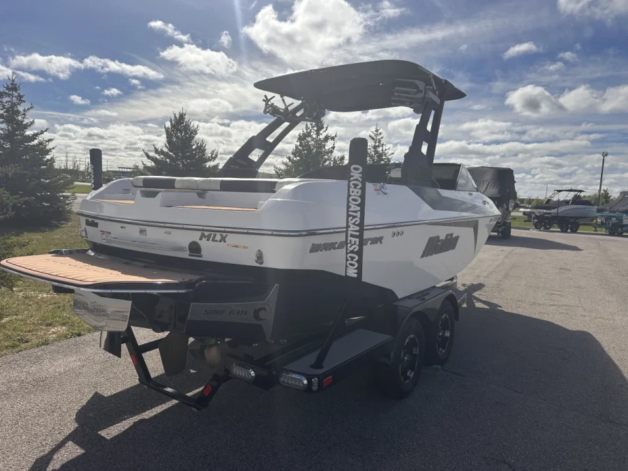 2019-malibu-21-mlx-146877-image3.webp