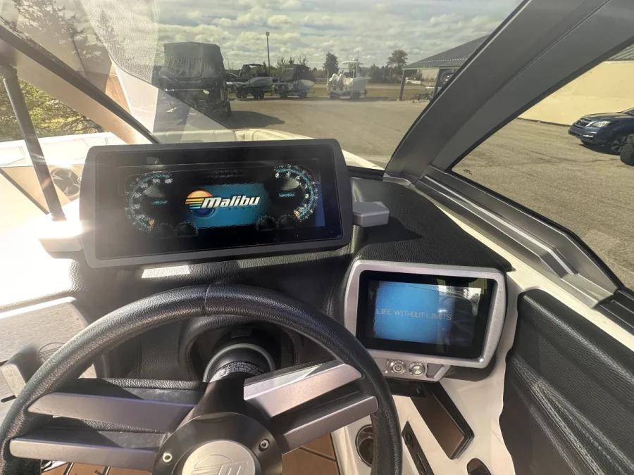 2019-malibu-21-mlx-146877-image4.webp