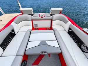 2016-mastercraft-x23-146878-image1.webp