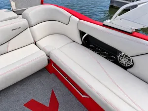 2016-mastercraft-x23-146878-image12.webp