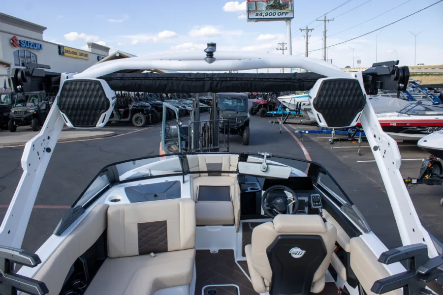 2027-malibu-wakesetter-23-lsv-146886-image12.webp