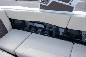 2027-malibu-wakesetter-23-lsv-146886-image25.webp