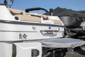 2027-malibu-wakesetter-23-lsv-146886-image3.webp