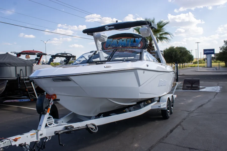 2027-malibu-wakesetter-23-lsv-146886-image5.webp