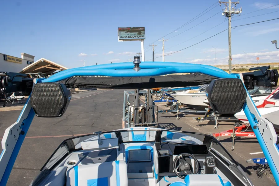 2027-malibu-wakesetter-23-lsv-146888-image10.webp