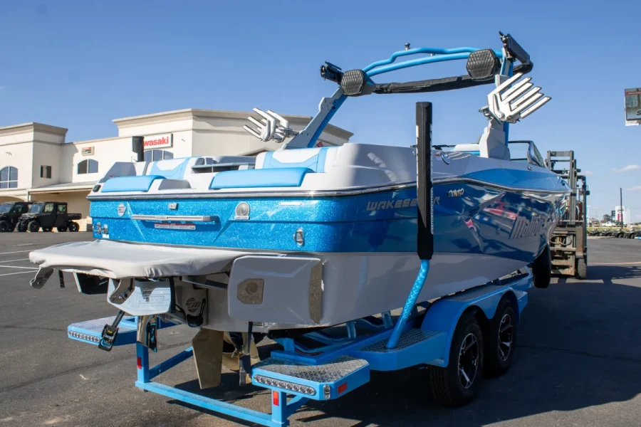 2027-malibu-wakesetter-23-lsv-146888-image4.webp