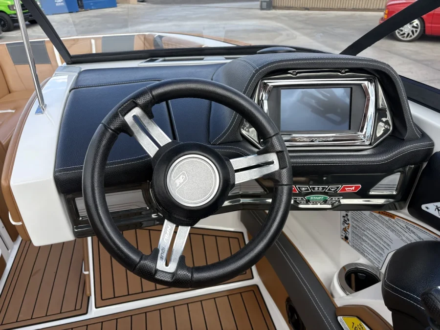 2016-nautique-g23-146890-image4.webp