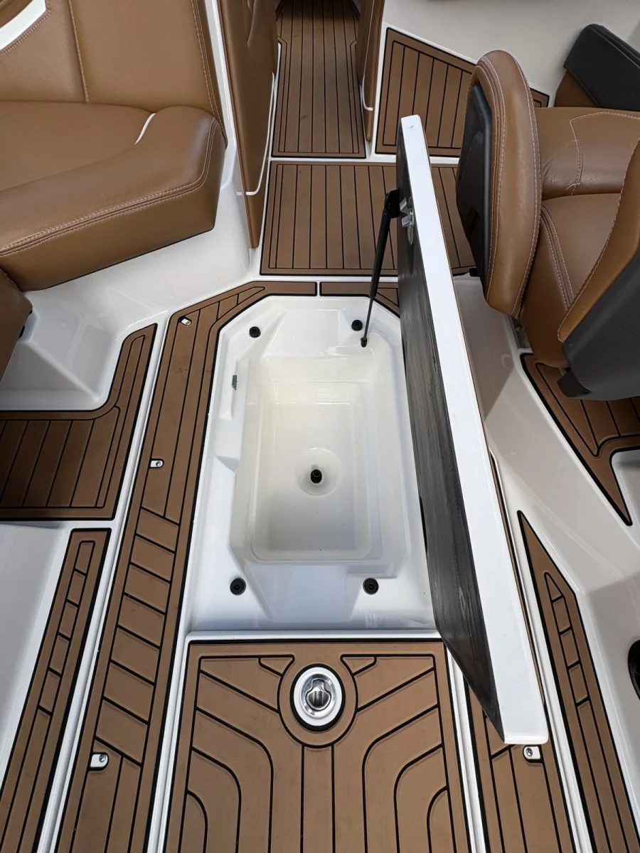 2016-nautique-g23-146890-image8.webp
