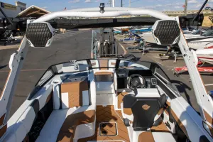 2027-malibu-wakesetter-23-lsv-146891-image11.webp