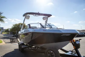 2027-malibu-wakesetter-23-lsv-146891-image3.webp