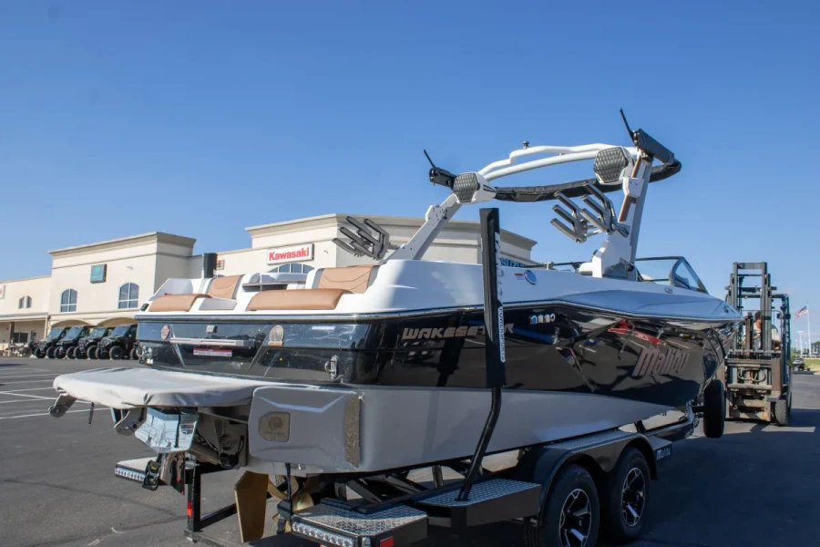 2027-malibu-wakesetter-23-lsv-146891-image5.webp