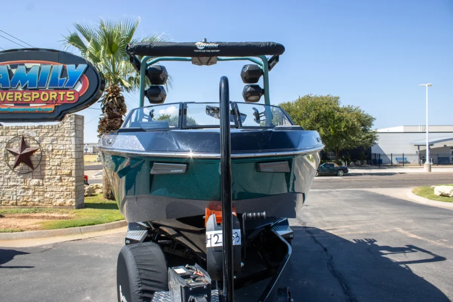 2027-malibu-wakesetter-25-lsv-146895-image2.webp