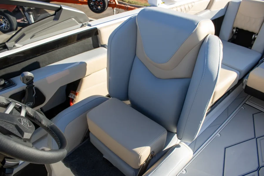 2027-malibu-m230-146896-image14.webp