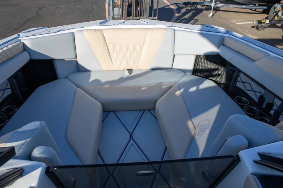 2027-malibu-m230-146896-image15.webp