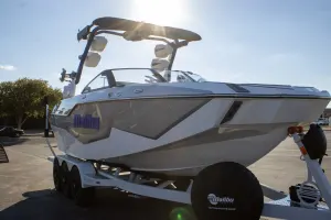 2027-malibu-m230-146896-image3.webp