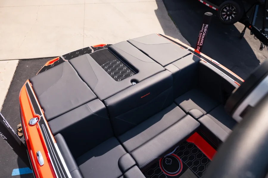 2025-mastercraft-nxt24-146915-image11.webp