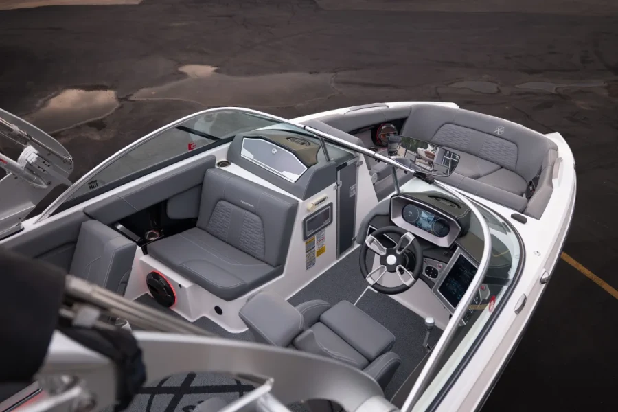 2019-mastercraft-x24-146916-image11.webp