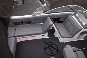 2019-mastercraft-x24-146916-image13.webp