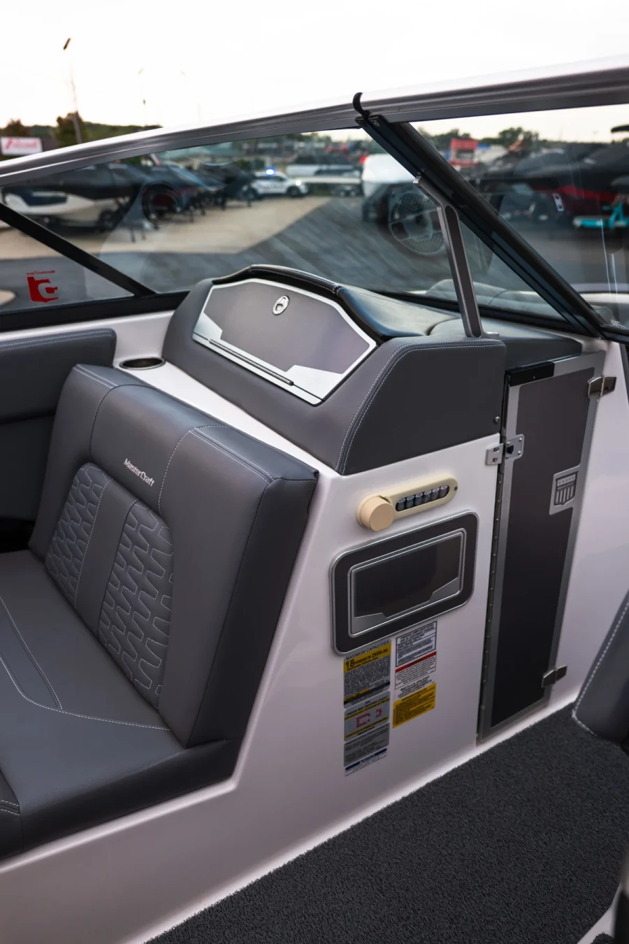 2019-mastercraft-x24-146916-image18.webp